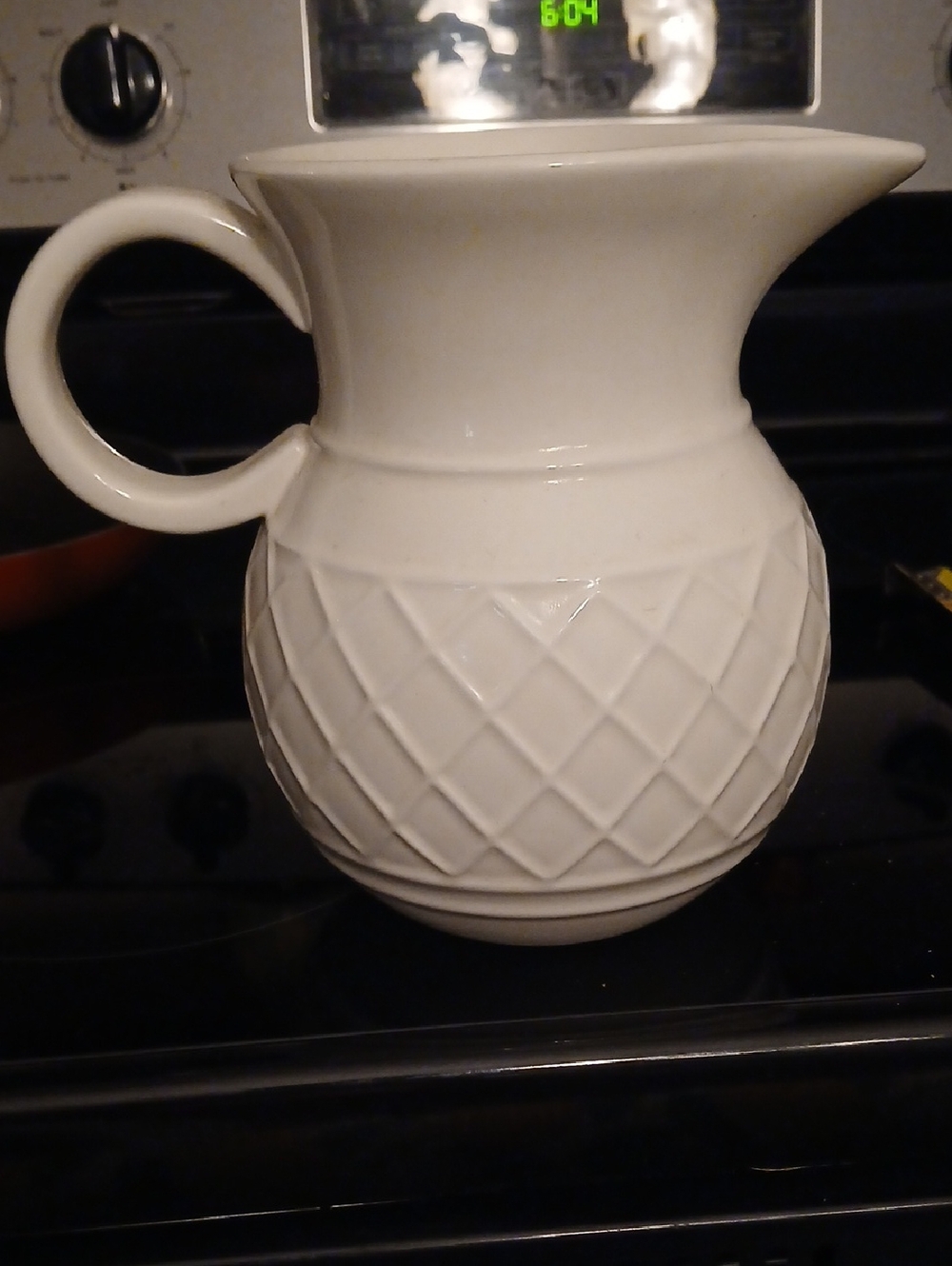 Bath & Body Works White Vintage Pottery Collection Plate